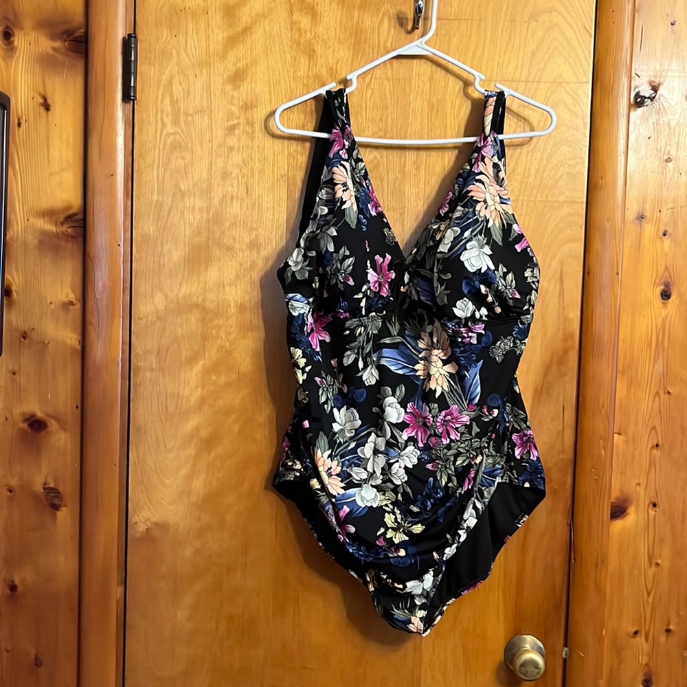 Floral Swimsuit Size 3X
